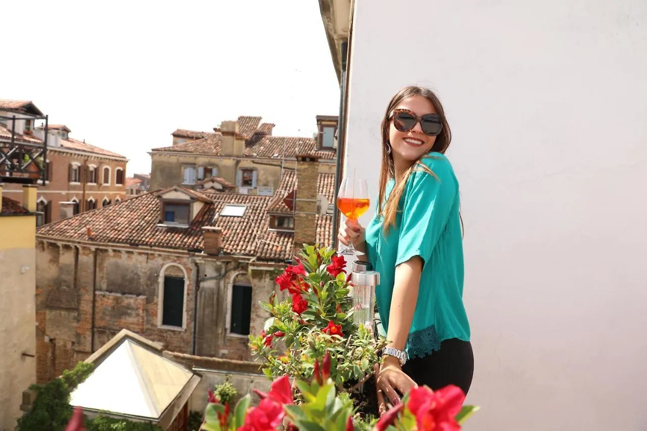 Elegant Terrace Apartment Near Piazza San Marco Last Floor No Lift Venedig