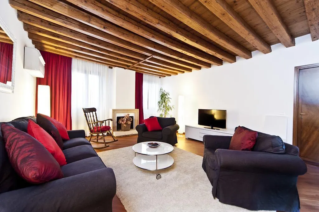Elegant Terrace Apartment Near Piazza San Marco Last Floor No Lift Venedik İtalya