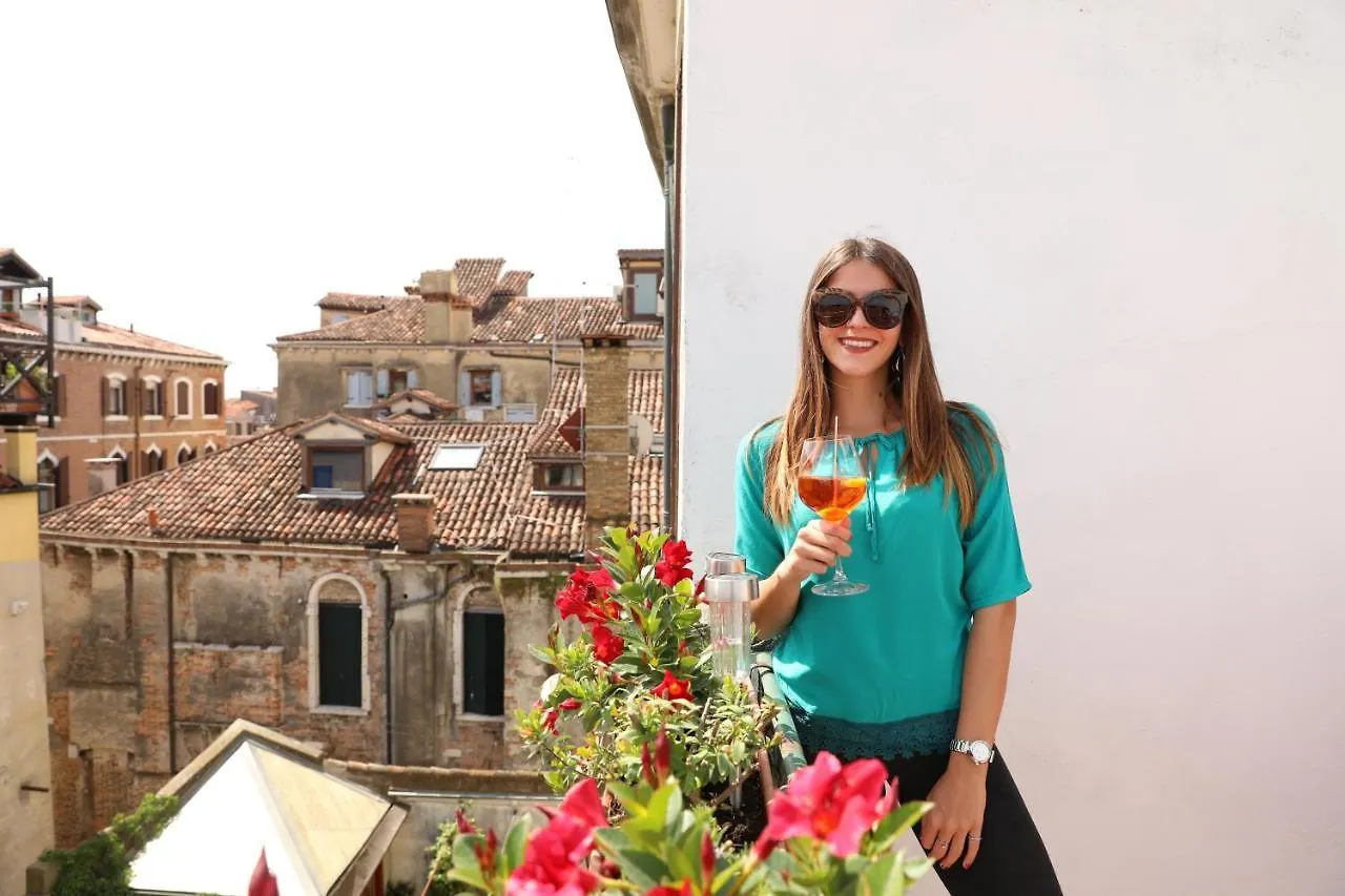 Elegant Terrace Apartment Near Piazza San Marco Last Floor No Lift Venedik İtalya